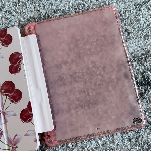 Cherry and Bow iPad Case red and pink NWOT - Picture 5 of 16